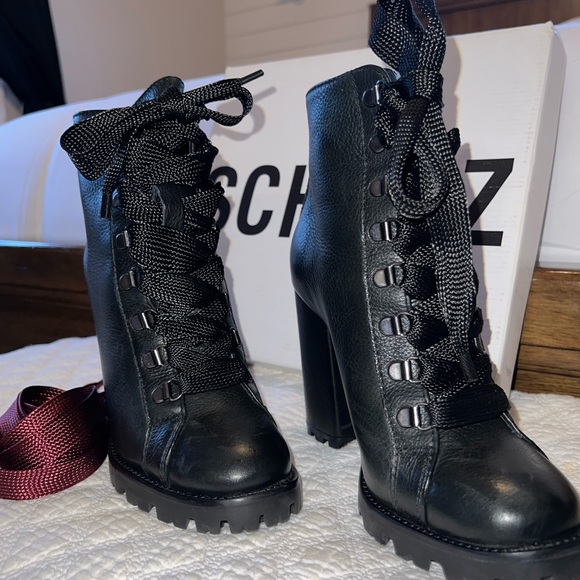 Schutz Zhara Boot with extra red laces. - Picture 5 of 5